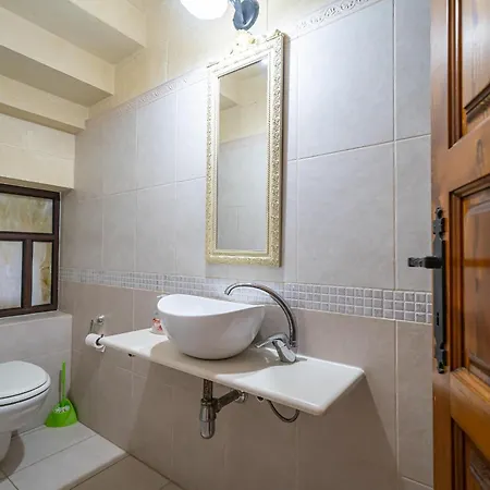 Сasa de vacaciones 3 Bedroom Farmhouse With Private Pool And Views