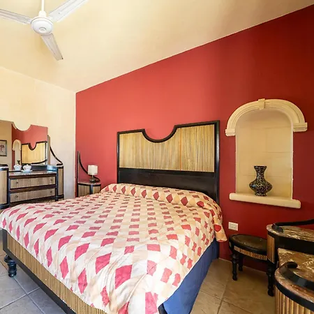 Holiday home 3 Bedroom Farmhouse With Private Pool And Views *